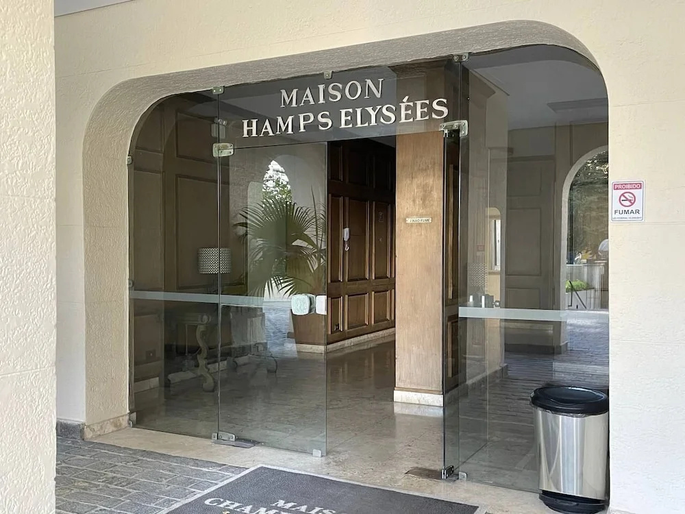 Maison Champs Elysees