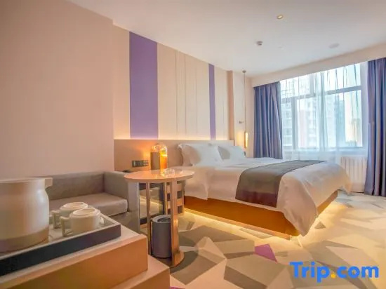 Deluxe Double room (full double bed)