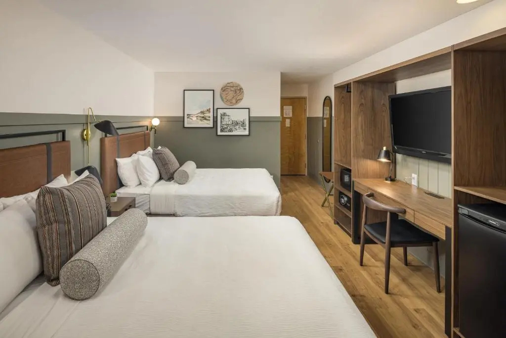 Standard Double room (full double bed)