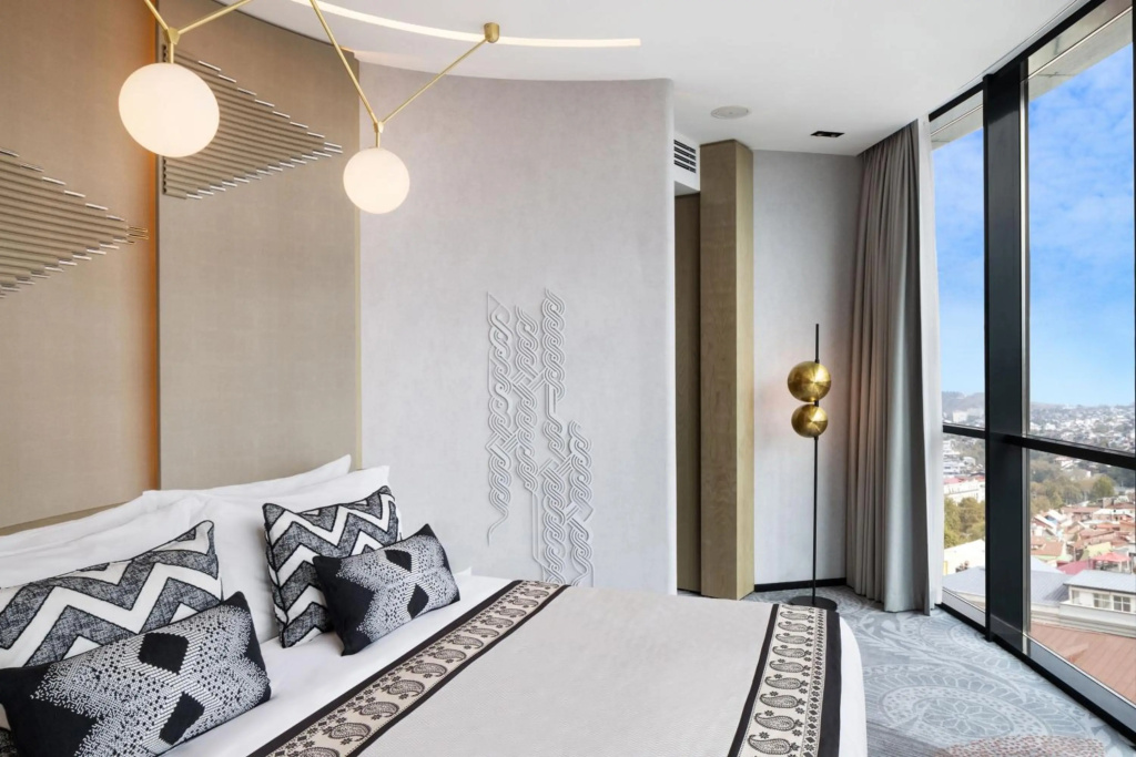 Отель Paragraph Freedom Square, A Luxury Collection Hotel, Tbilisi в Тбилиси