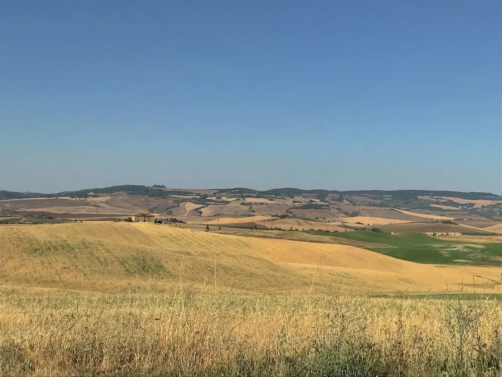 Charming Tuscan Farmhouse