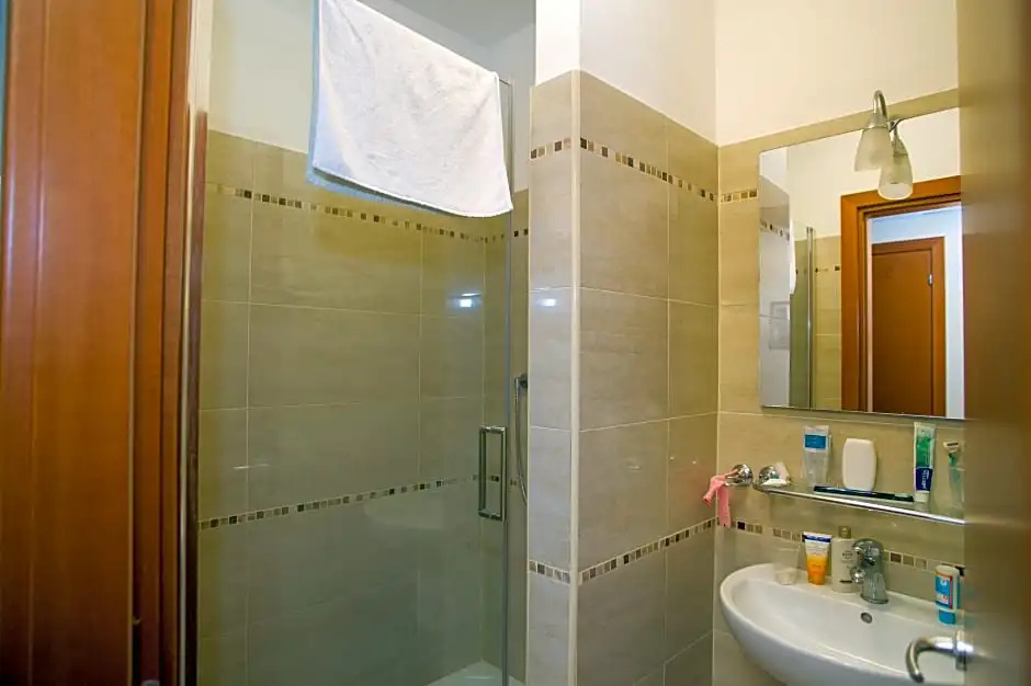 Hotel Domus Sessoriana - Chambres