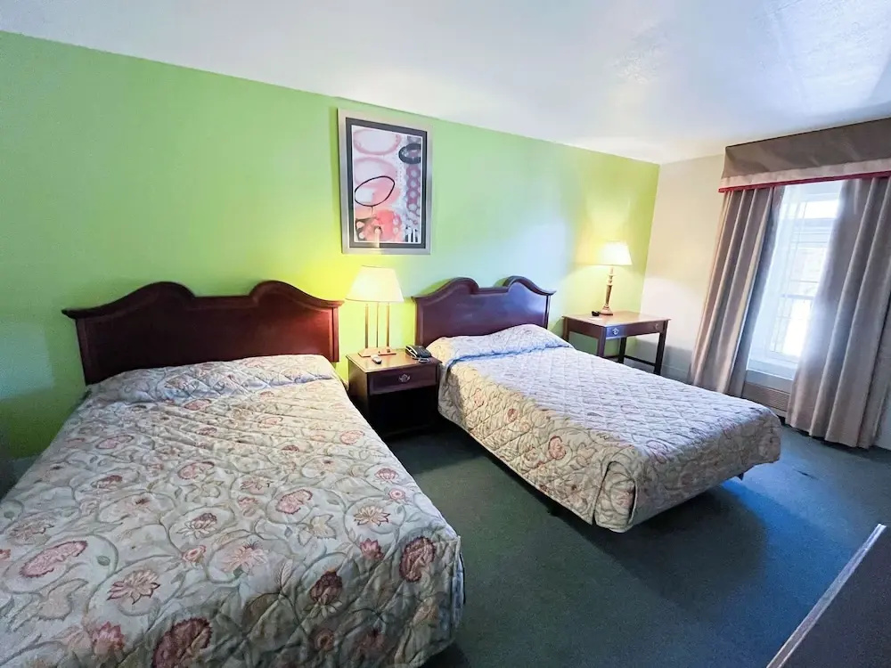 Deluxe Quadruple room
