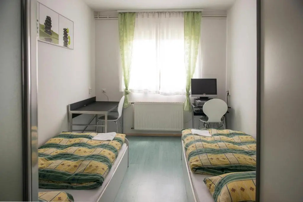 Standard Double room (twin beds)