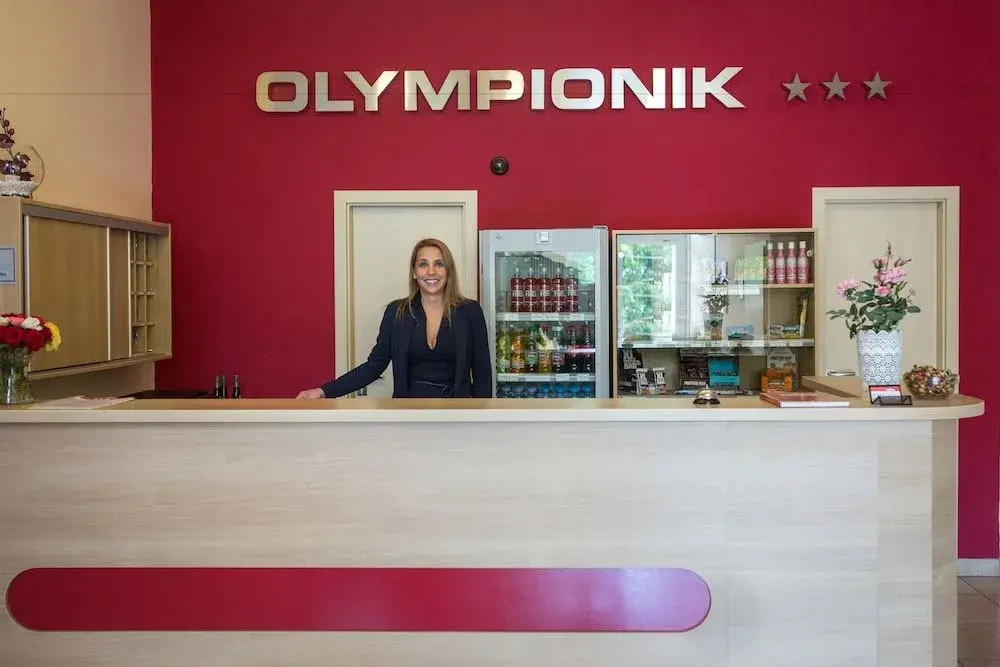 Lobby & Reception