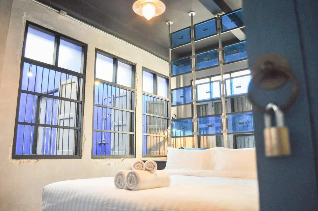Deluxe Double room (full double bed)