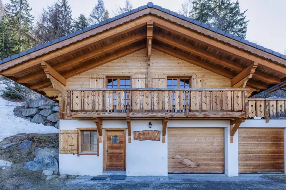 Luxury 10 pax Chalet With Incredible Views Garage