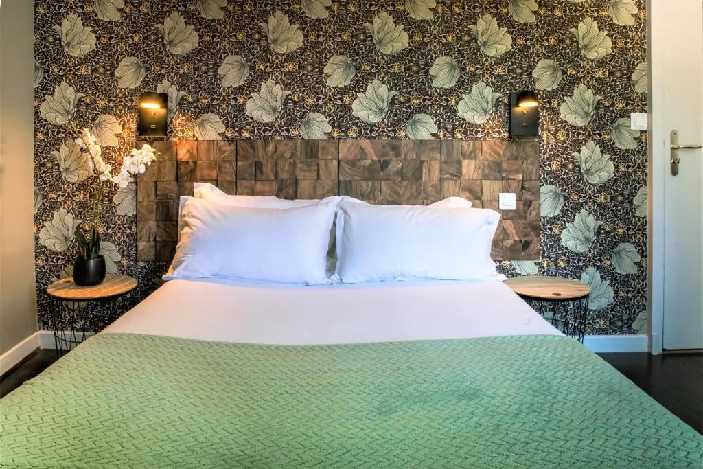 Standard Double room with garden view (full double bed)