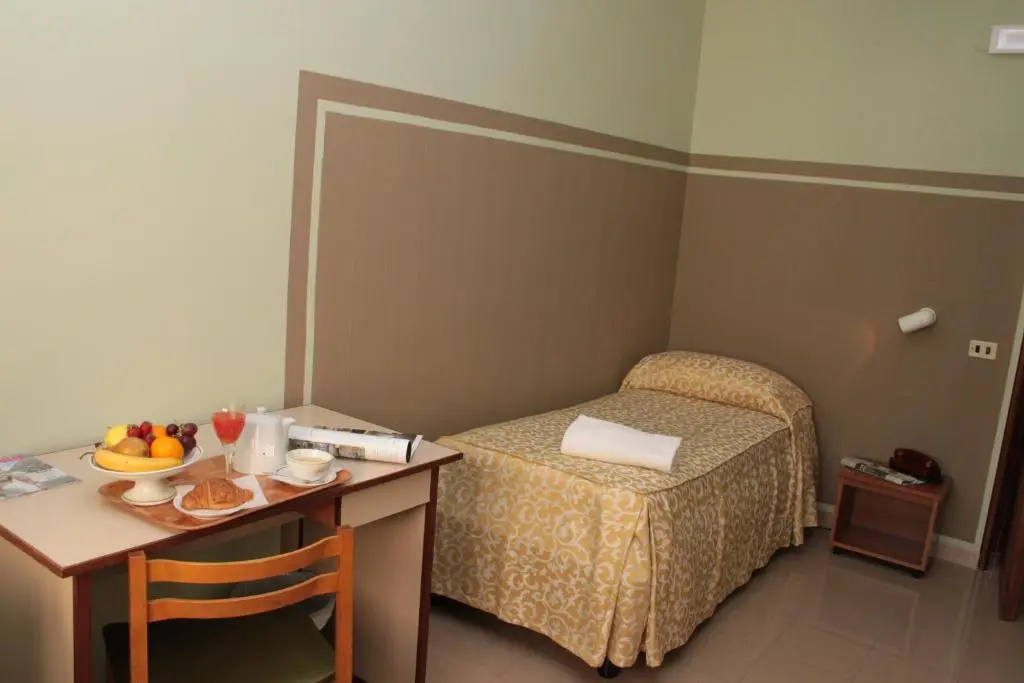 Hotel Plaza - Chambres