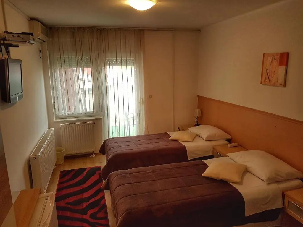 Standard Double room (twin beds)