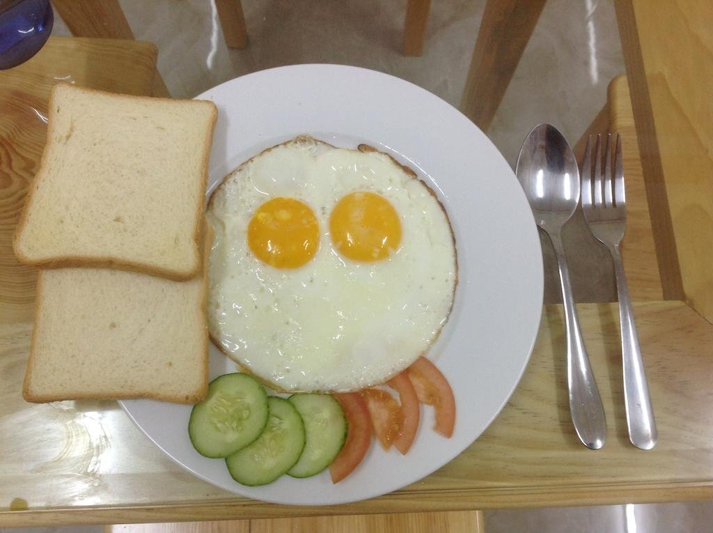 Sleep in Dalat Hostel by null