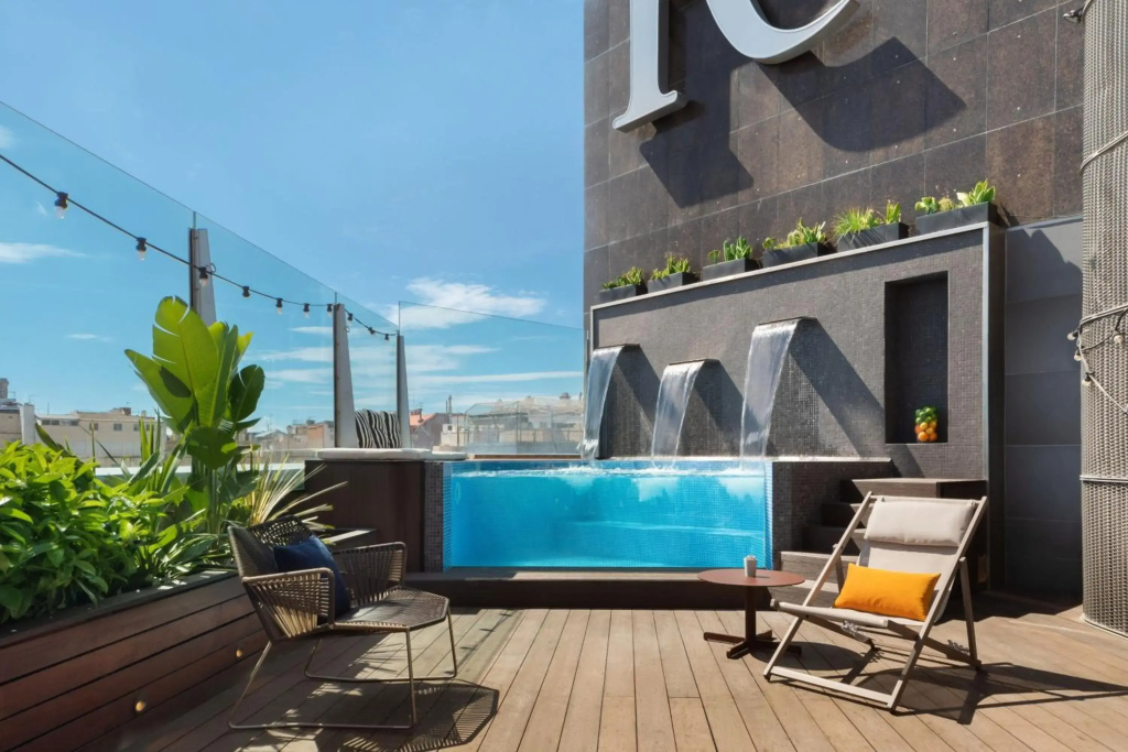 Renaissance Barcelona Hotel - фото 36