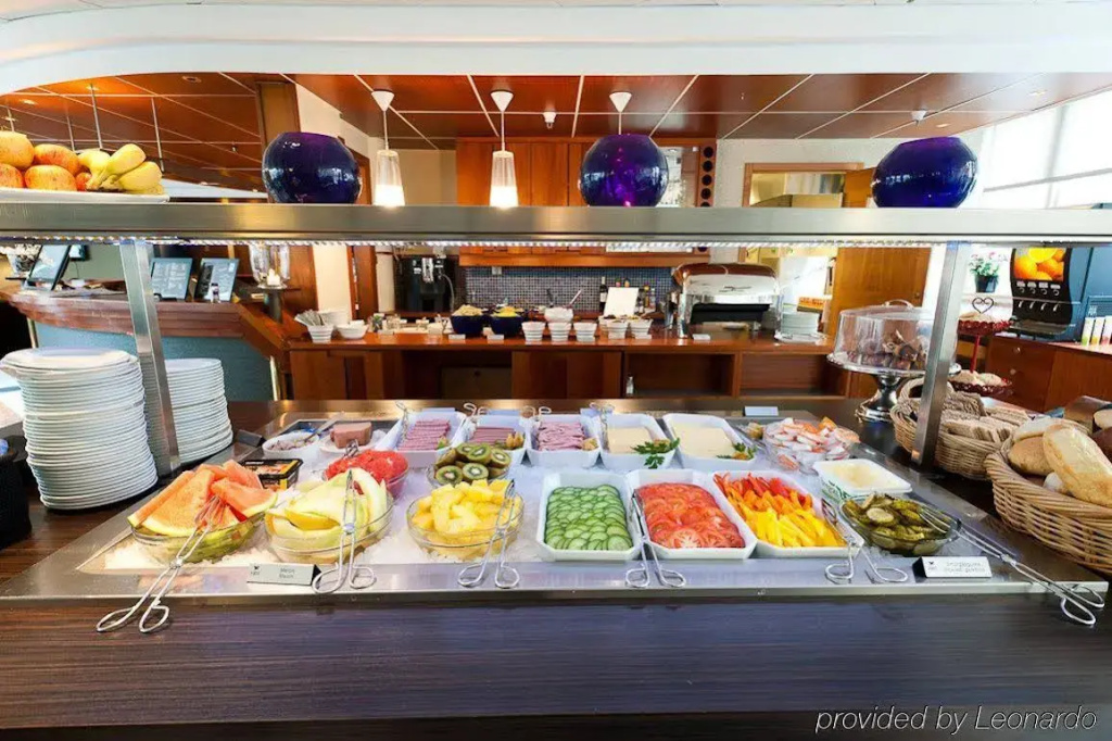 Hotel photo 13