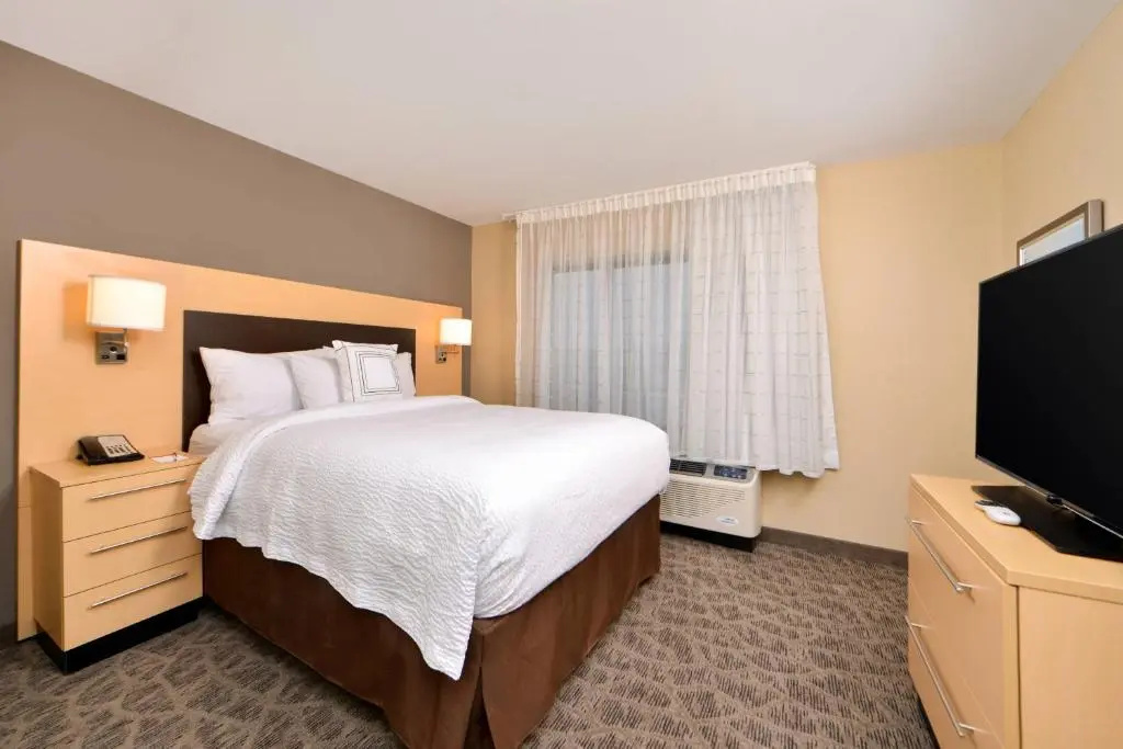 TownePlace Suites Detroit Commerce - Chambres