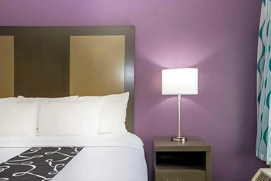La Quinta Inn by Wyndham Davenport & Conference Center - Chambres