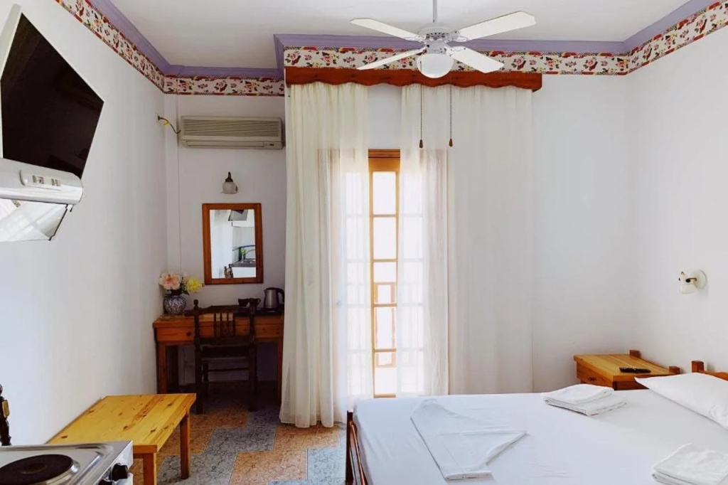 Potokaki Beachfront Hotel — 2