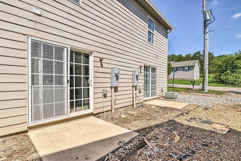 Chic Townhome ~ 6 Mi to Talking Rocks Cavern!