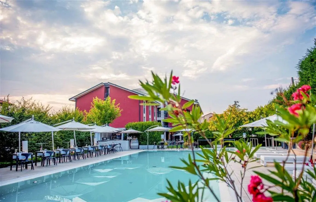 Red's Redaelli Hotel - Général