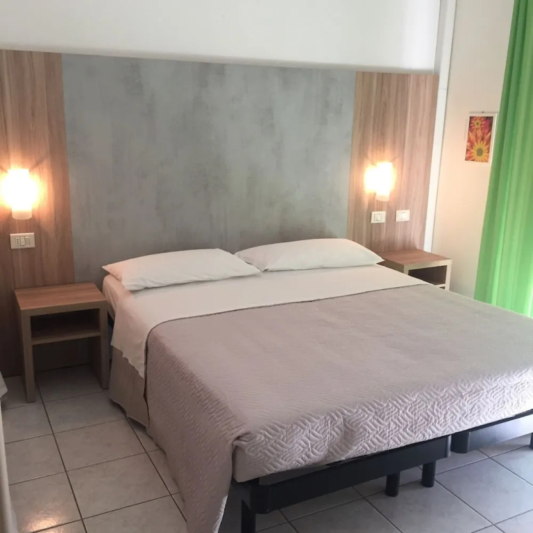 Standard Double room with balcony (full double bed)