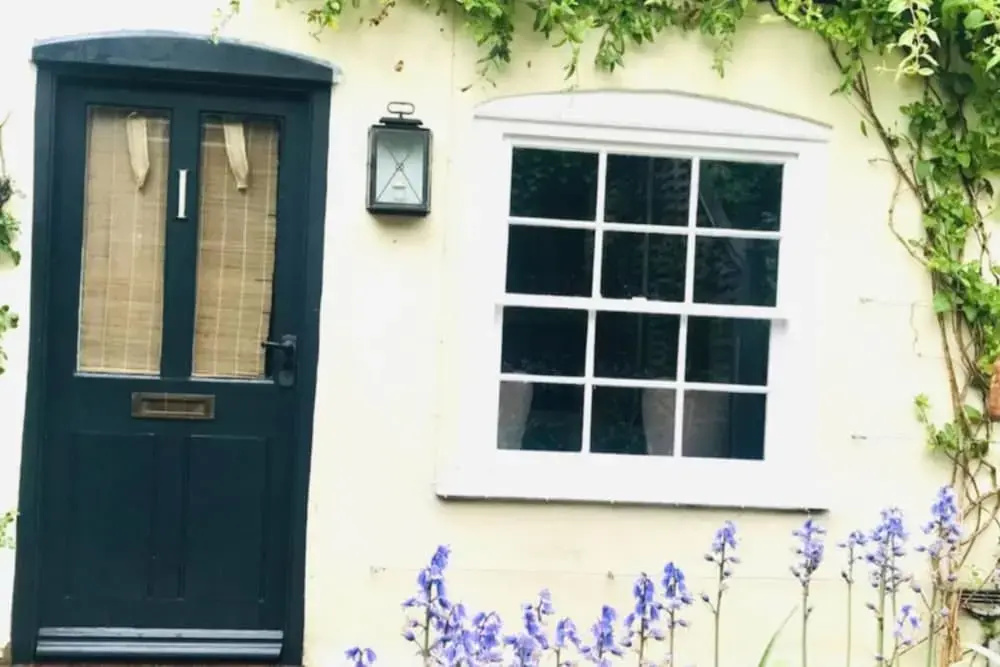 Mews Cottage off Marlborough High Street