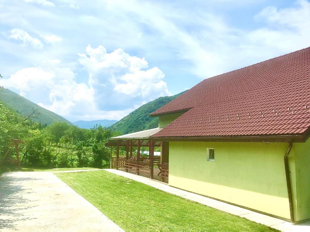 Image 11