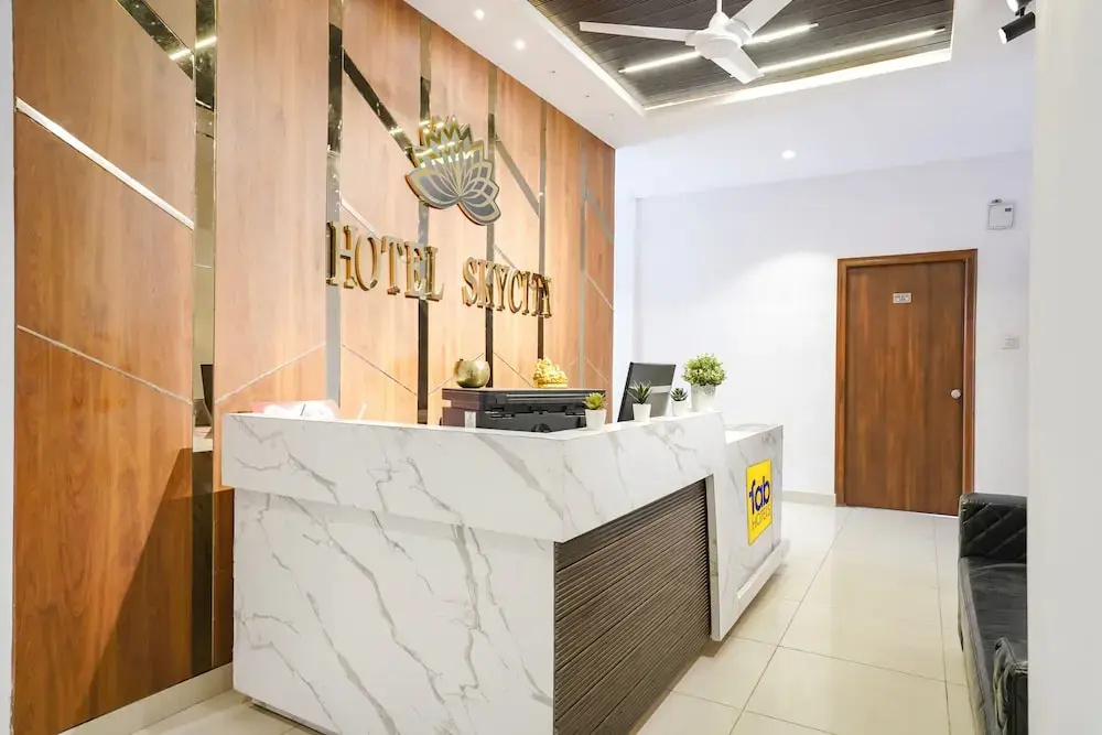 Fabhotel Skycity