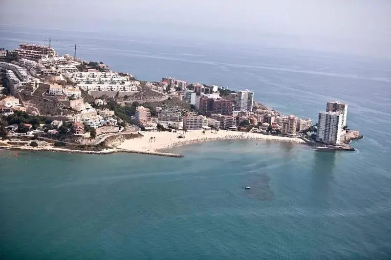 Beach & Waterfront