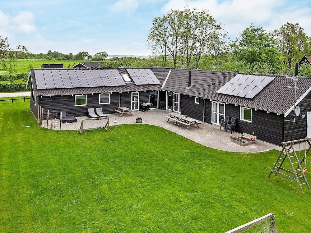 5 Star Holiday Home in Ebeltoft