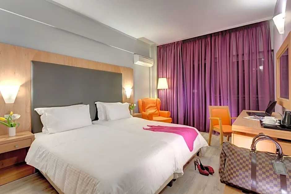 Polis Grand Hotel - Chambres