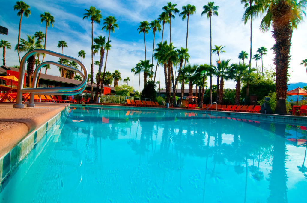 Caliente Tropics Hotel - Général