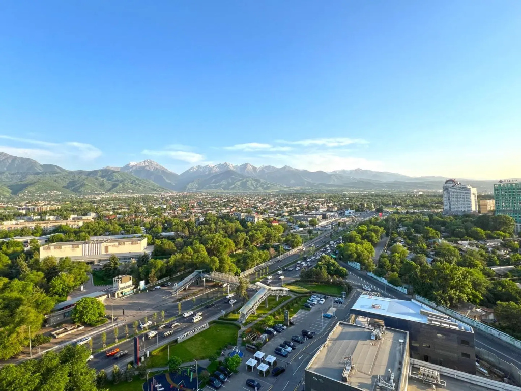 Apartments on Ermek Serkebayev Avenue 146/9
