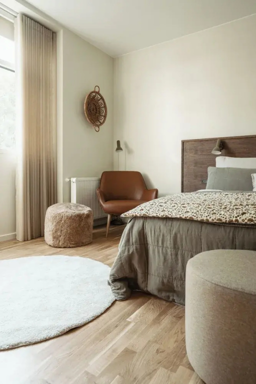 Grand room