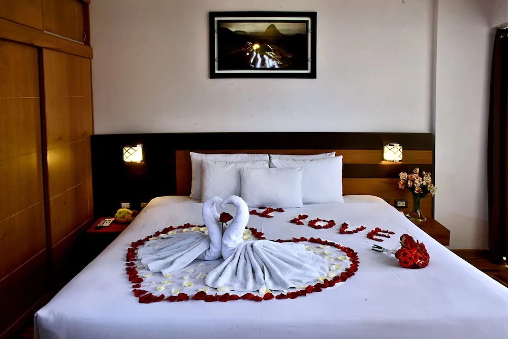 Junior Suite with city view