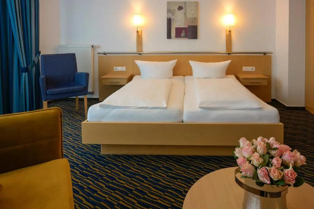 Superior Double room (full double bed)