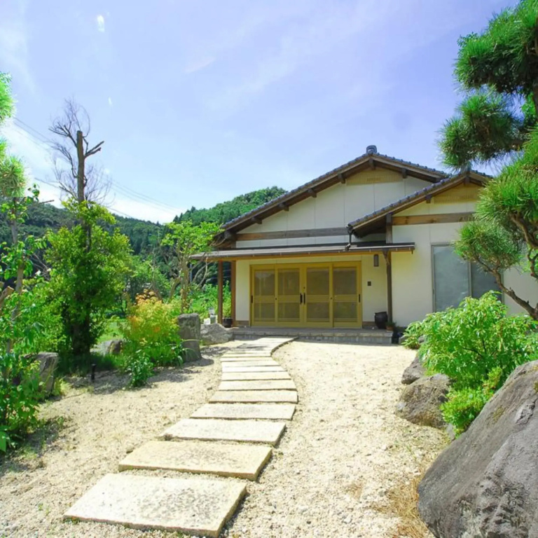 Chisanaoyado Senkobo