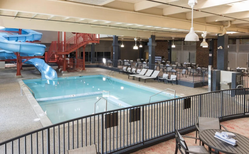 Sonesta Hotel Grand Rapids Airport - фото 8