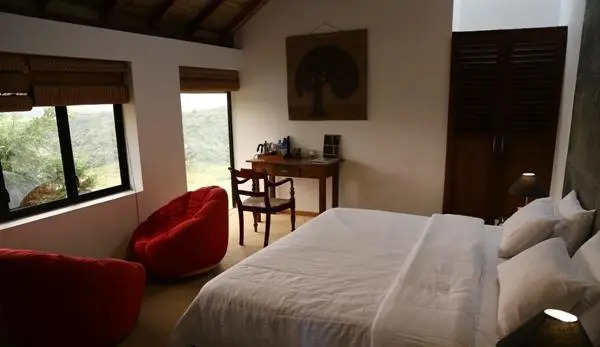 豪華雙人房，配有雙人床及景色