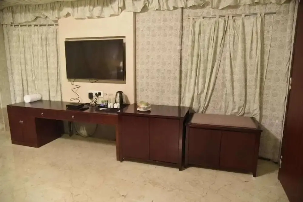 Double Cottage (full double bed)