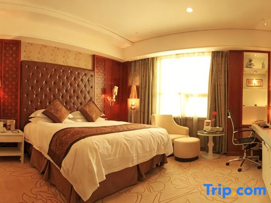 Jinding Hotel - Chambres