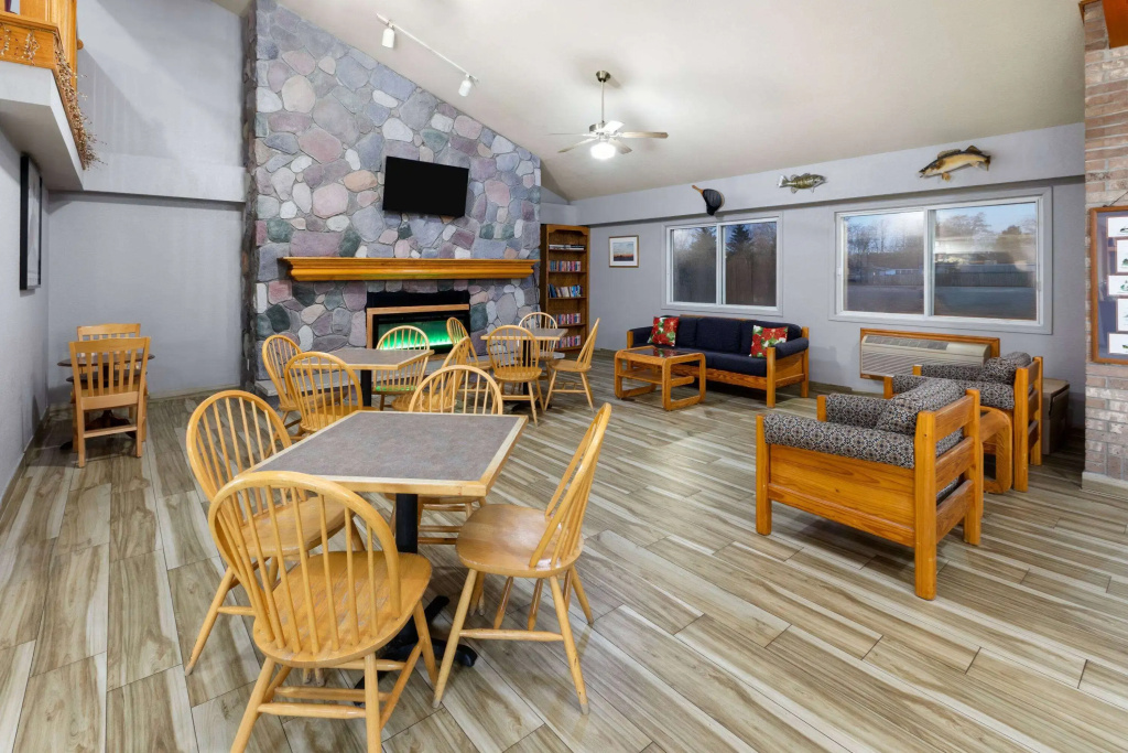 AmericInn by Wyndham Oscoda Near AuSable River - Général