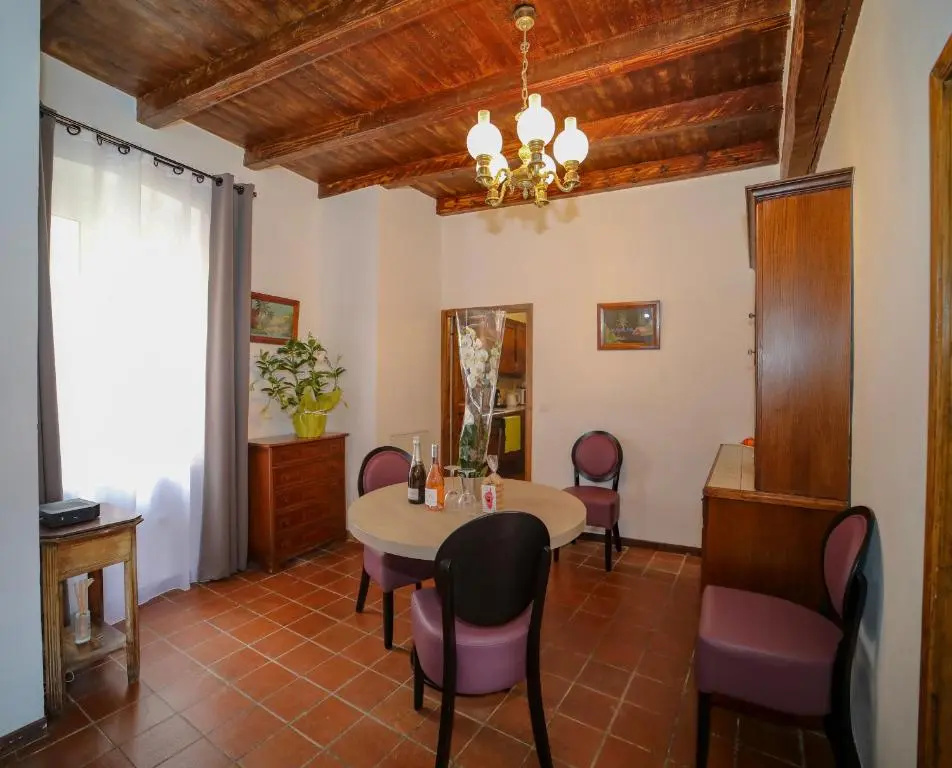 Double Apartment (full double bed)