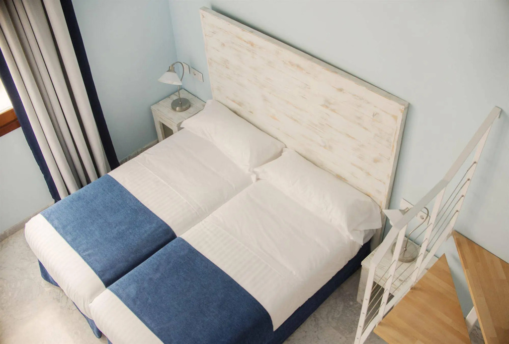 Hotel Ad Hoc Carmen by null