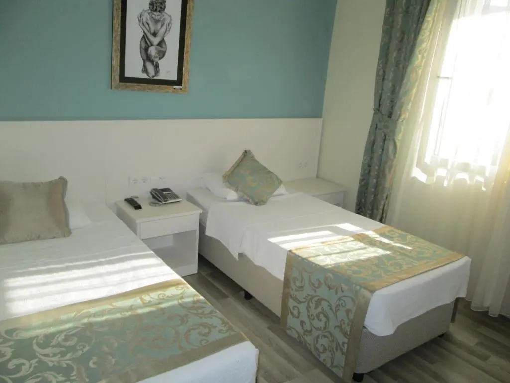 Economy room