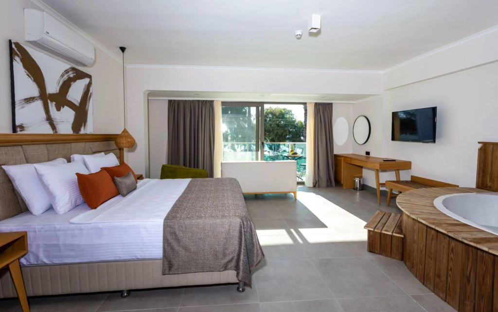 Yalıpark Beach Hotel — фото