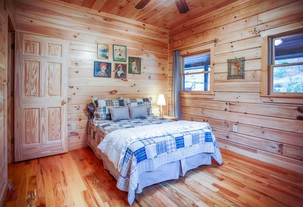 Aska Lakeside Lodge — 3