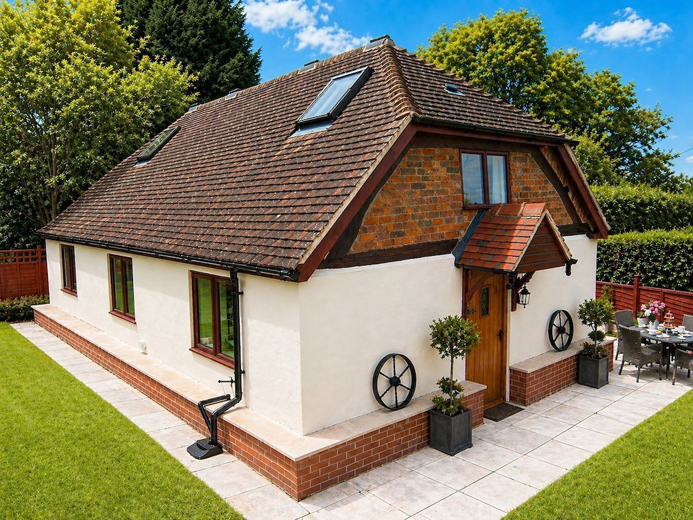 Romeo Cottage