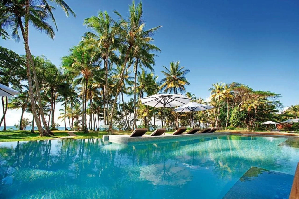Beach & Waterfront