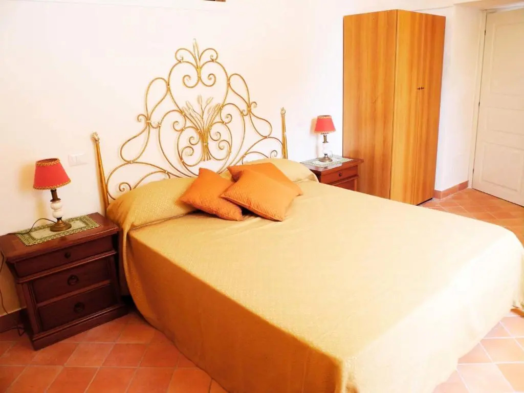 2 Bedrooms Cottage