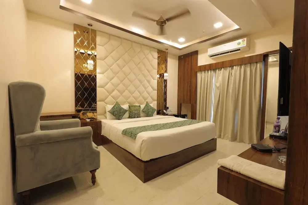 Royal room