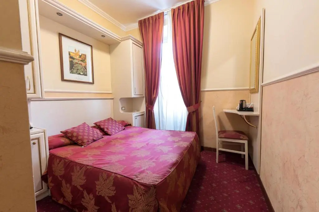 Hotel Anfiteatro Flavio - Chambres